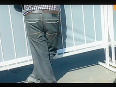 leggings girl at a race