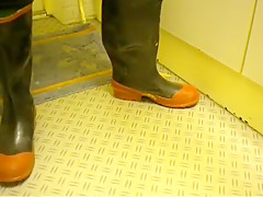 nlboots - close, closer (WR boots)