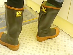nlboots - close, closer (WR boots)