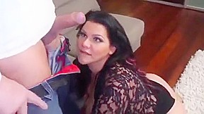 pizzero se folla a la mama y a la hija para pagar parte 1 VIDEO COMPLETO SUBTITULADO AQUI