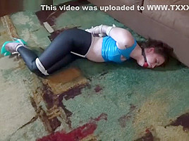 self bondage in leggings