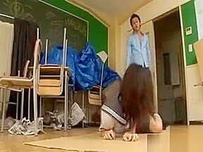 teen 18+ Asian Girl Giving Blowjob